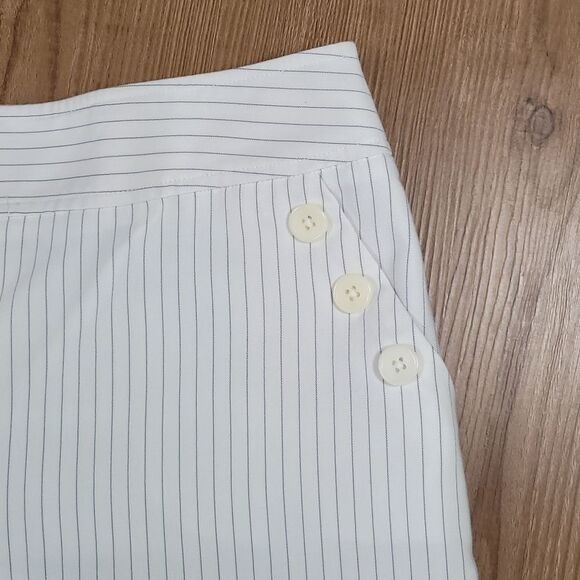 🔹️Apt 9 White Pinstripe Ava Cuffed Dressy Shorts Size 14 - Picture 3 of 9